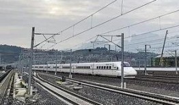 黔张常铁路新闻爆料,助力区域经济腾飞，连接东西部发展新篇章